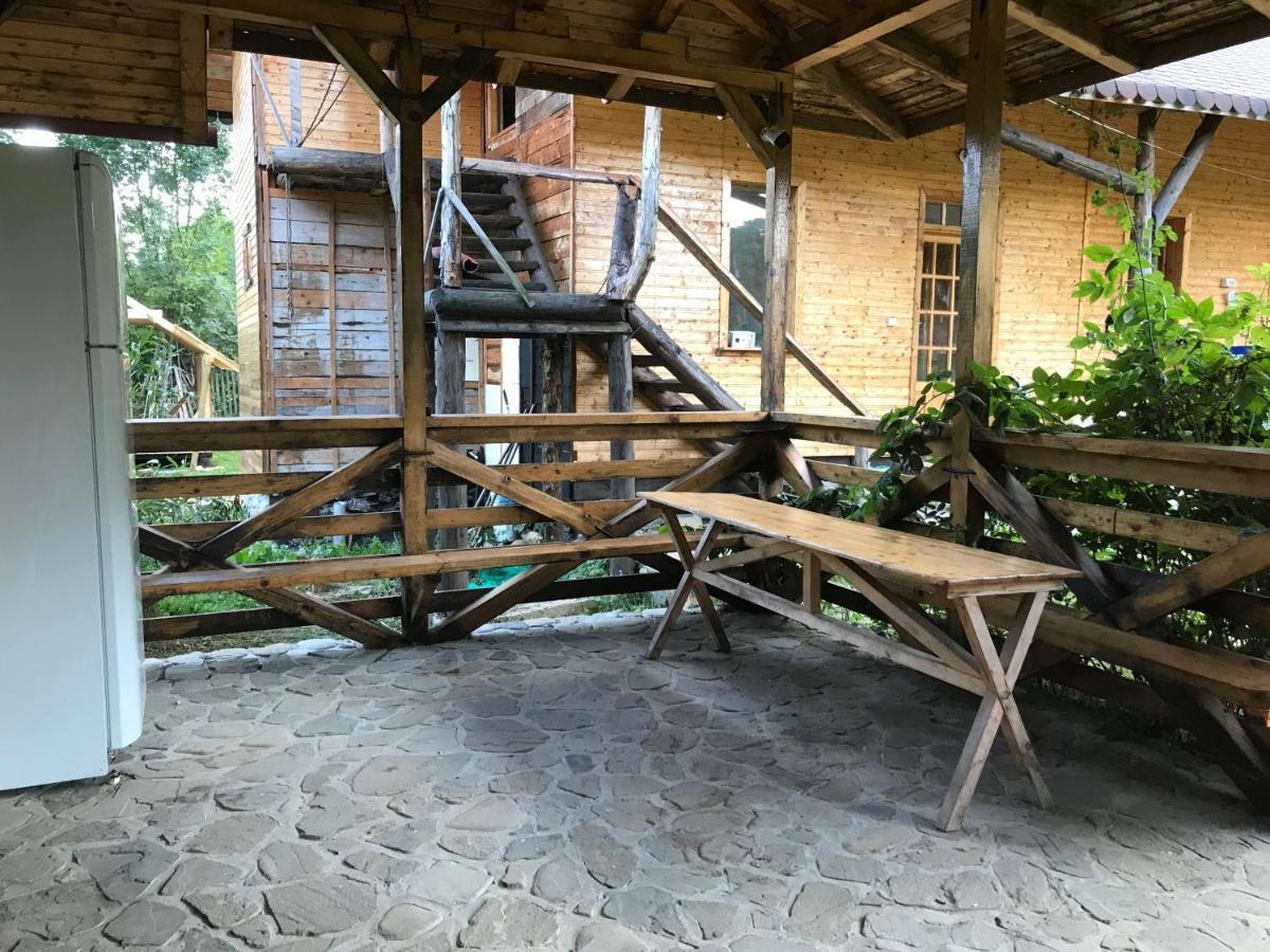 Casutele Doftanei Apartment Teşila Екстериор снимка